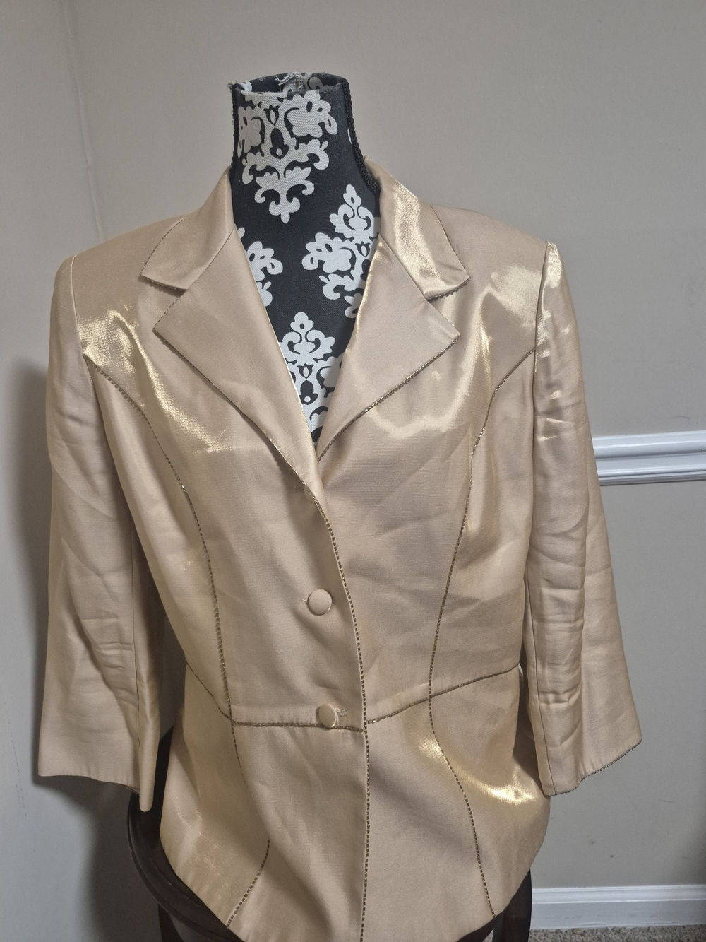 Alex Evenings Shimmery Beige Champagne Blazer
